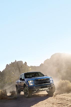 2017 Ford F-150 Raptor phone wallpaper thumbnail.