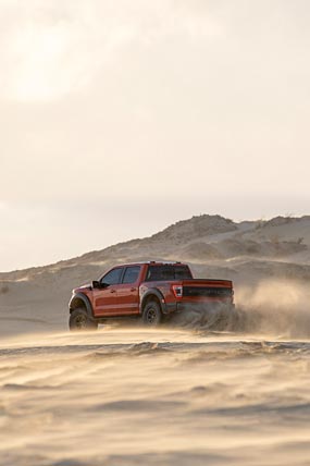 2021 Ford F-150 Raptor phone wallpaper thumbnail.