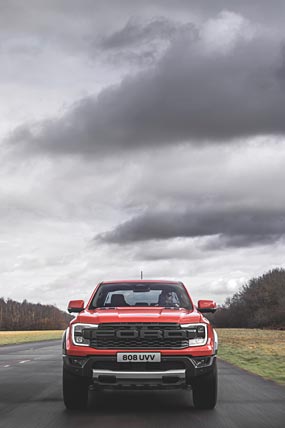 2023 Ford Ranger Raptor phone wallpaper thumbnail.