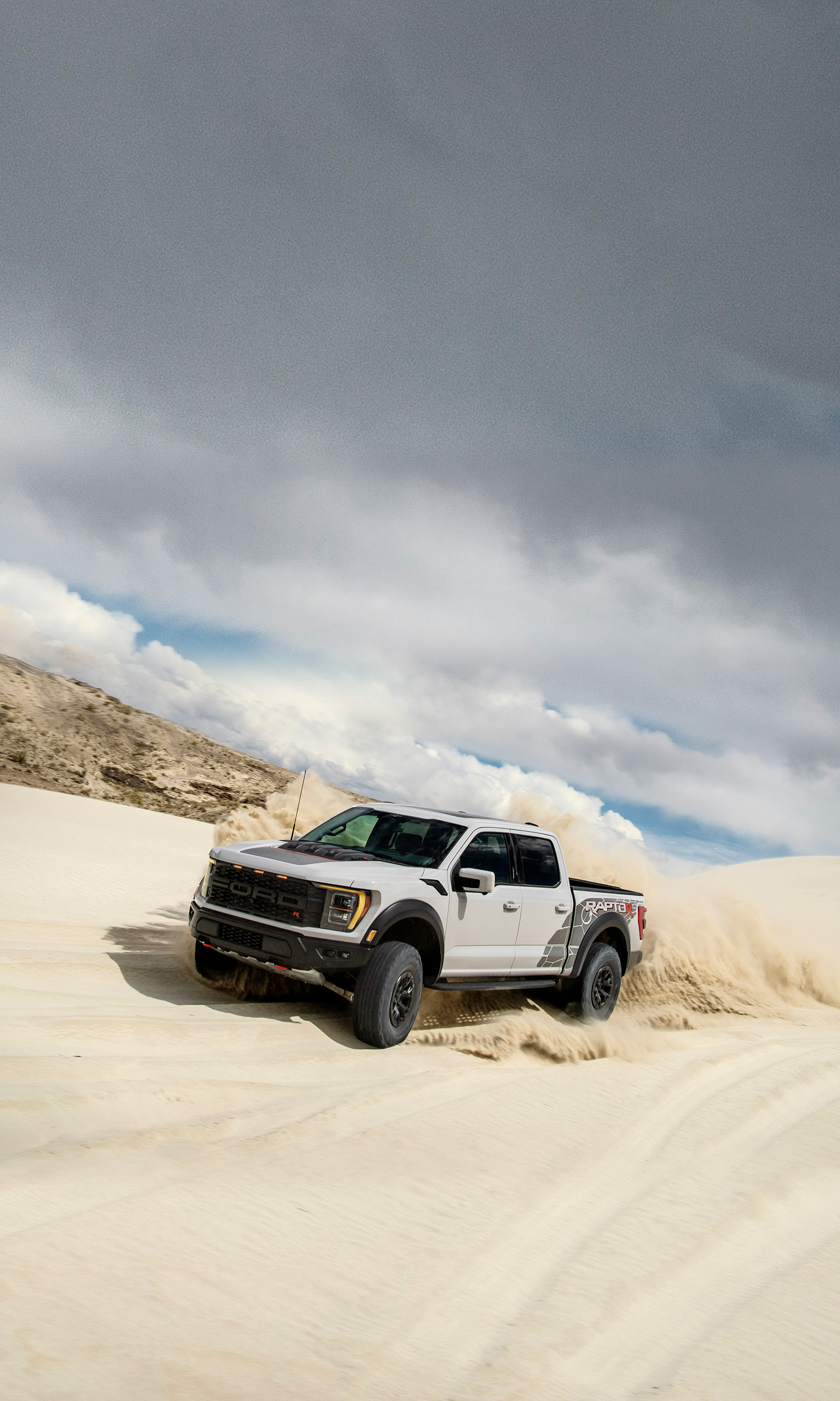  2023 Ford F-150 Raptor R Wallpaper.