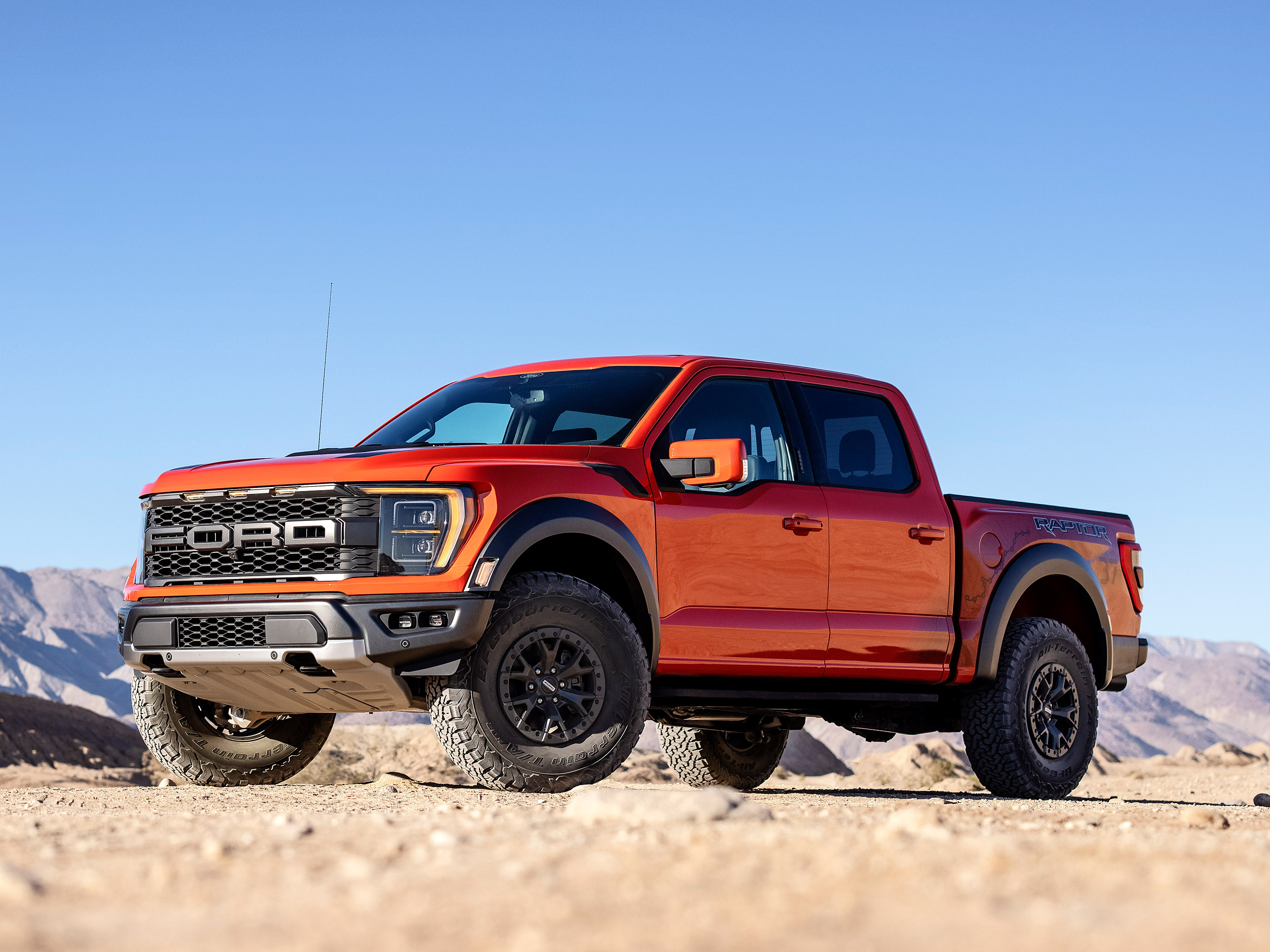  2021 Ford F-150 Raptor Wallpaper.